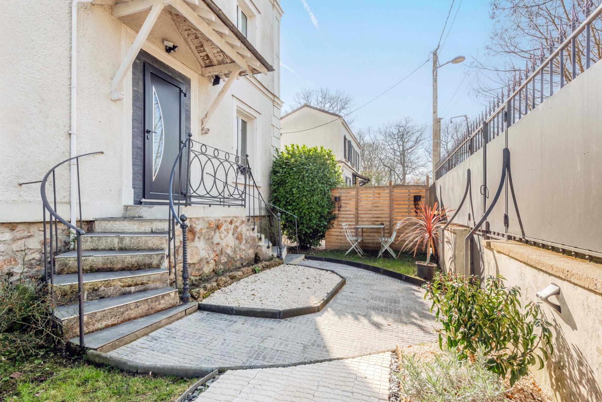 Jungle - Magnifique Appartement Avec Parking Prive - Paris-Disney & Cdg A 25 Minutes Pomponne المظهر الخارجي الصورة